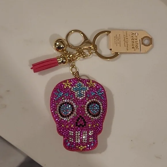 🖤 Crystal Skull Keychain in Hot Pink NWT - Picture 2 of 4